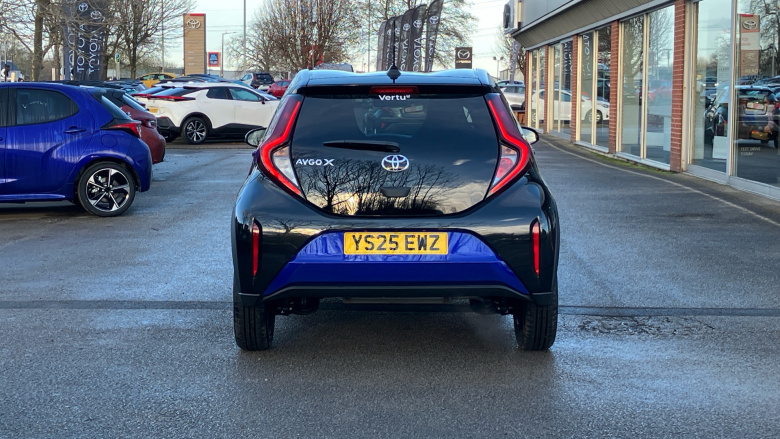 Toyota Aygo X 1.0 VVT-i Edge 5dr Petrol Hatchback